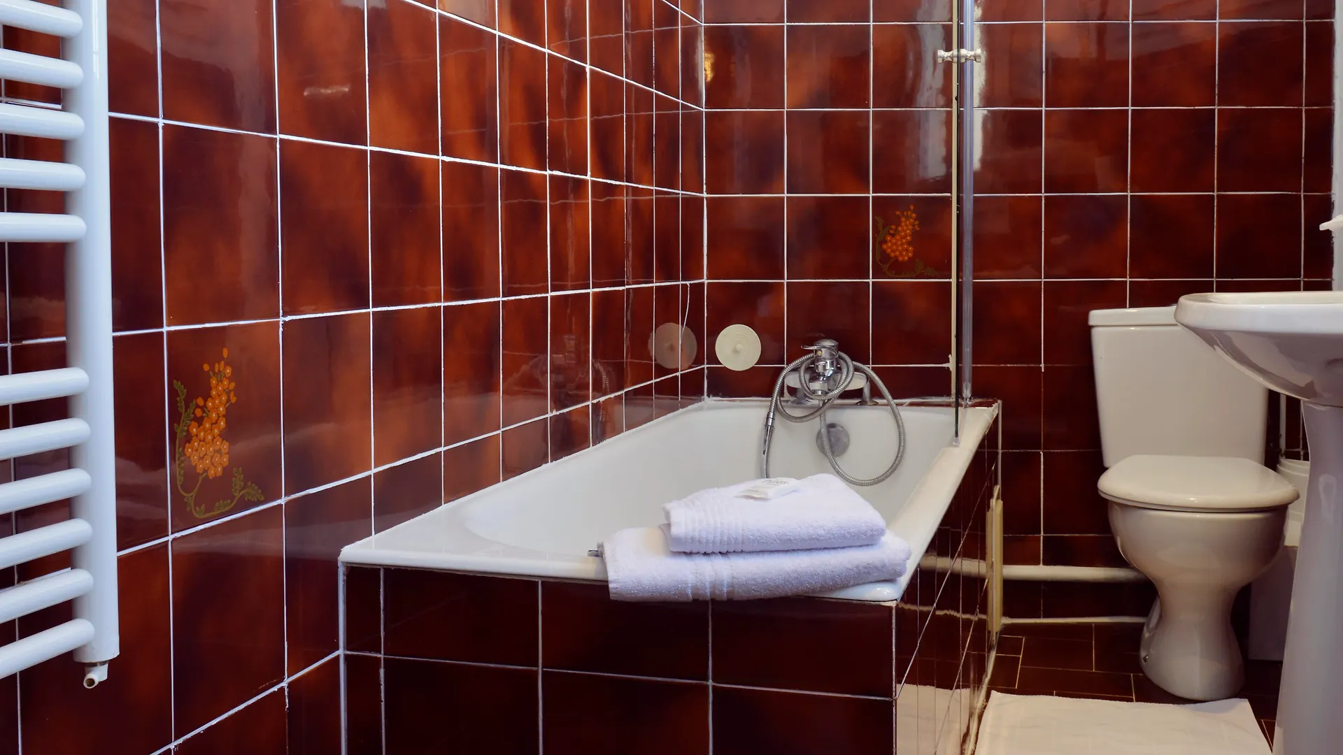 Ambassadeur Hotel 3*