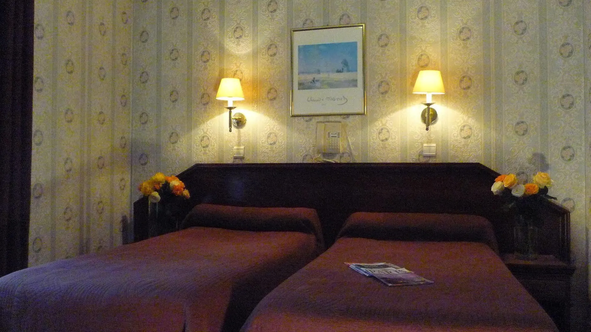 Ambassadeur Hotel