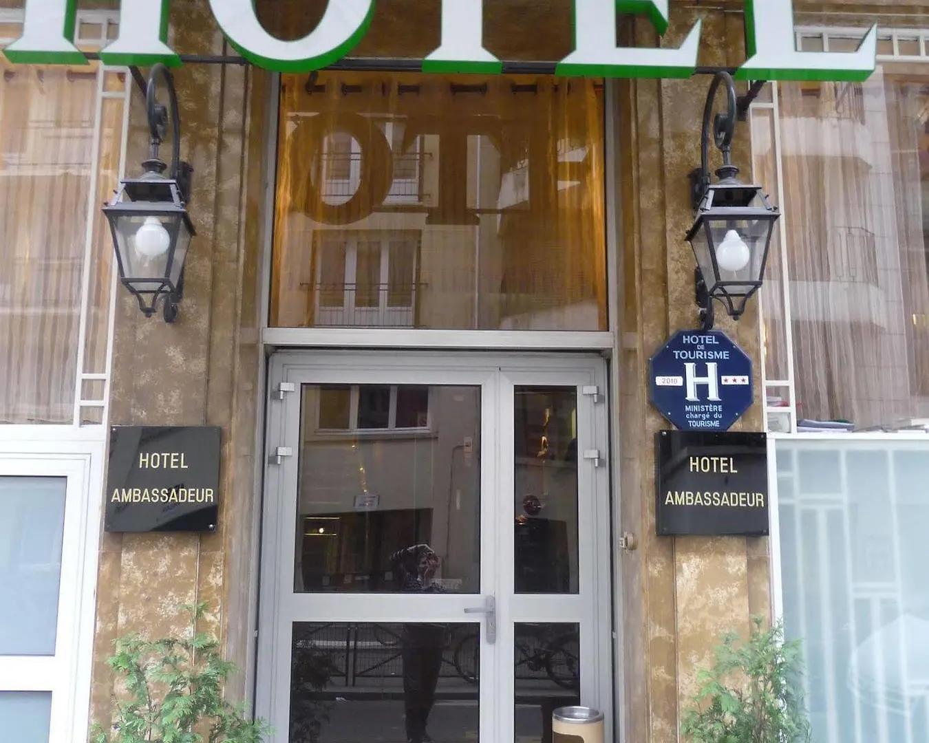 Ambassadeur Hotel 3*