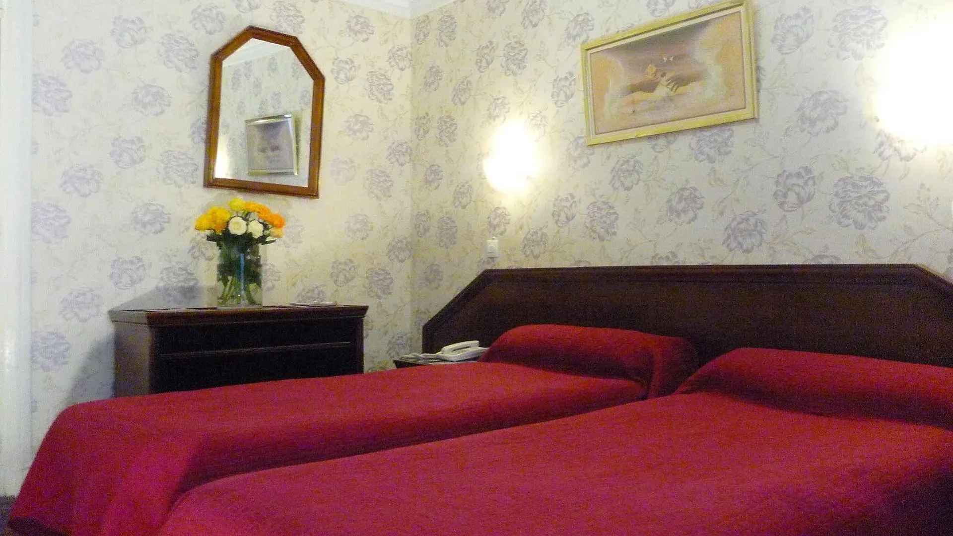 Hotel Ambassadeur Parigi